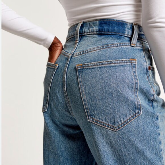 Abercrombie & Fitch High Rise Vintage Straight Jean - Picture 3 of 3